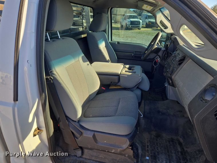 image for item ET1185 2015 Ford F250 Super Duty pickup truck