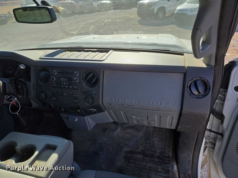 image for item ET1185 2015 Ford F250 Super Duty pickup truck