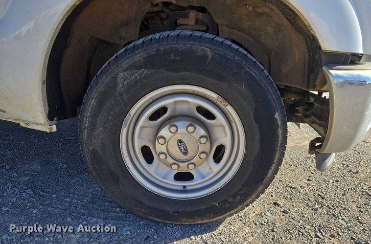 image for item ET1185 2015 Ford F250 Super Duty pickup truck