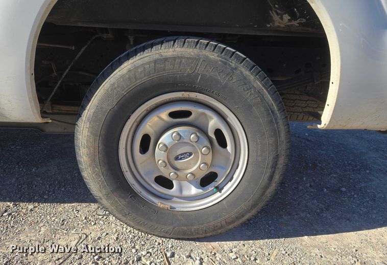 image for item ET1185 2015 Ford F250 Super Duty pickup truck