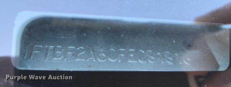 image for item ET1185 2015 Ford F250 Super Duty pickup truck