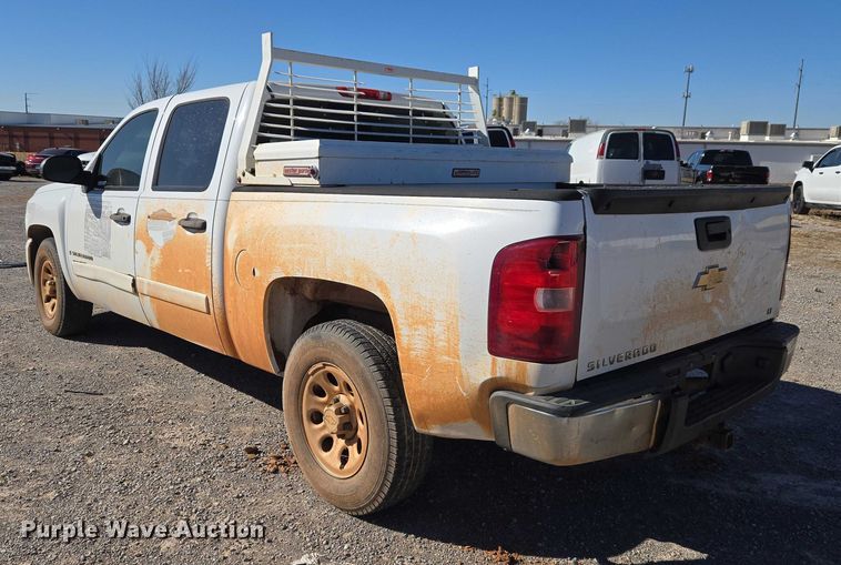 image for item ET1187 2007 Chevrolet Silverado 1500 Crew Cab pickup truck