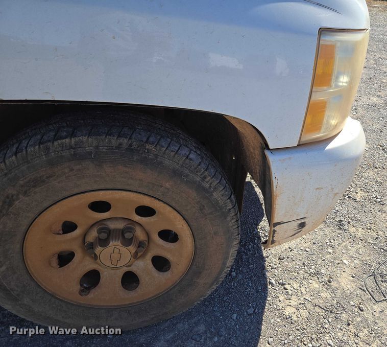 image for item ET1187 2007 Chevrolet Silverado 1500 Crew Cab pickup truck