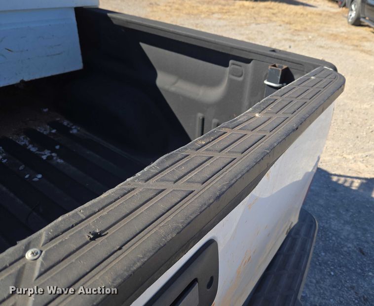 image for item ET1187 2007 Chevrolet Silverado 1500 Crew Cab pickup truck