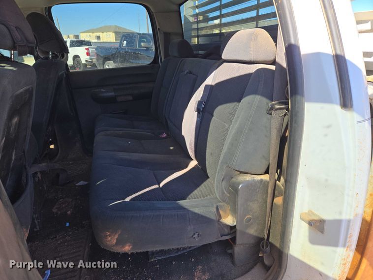 image for item ET1187 2007 Chevrolet Silverado 1500 Crew Cab pickup truck