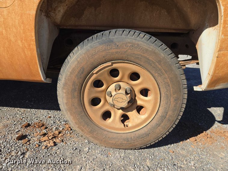 image for item ET1187 2007 Chevrolet Silverado 1500 Crew Cab pickup truck