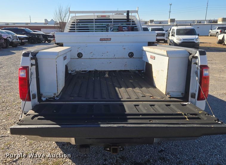 image for item ET1189 2016 Ford F250 Super Duty XL pickup truck