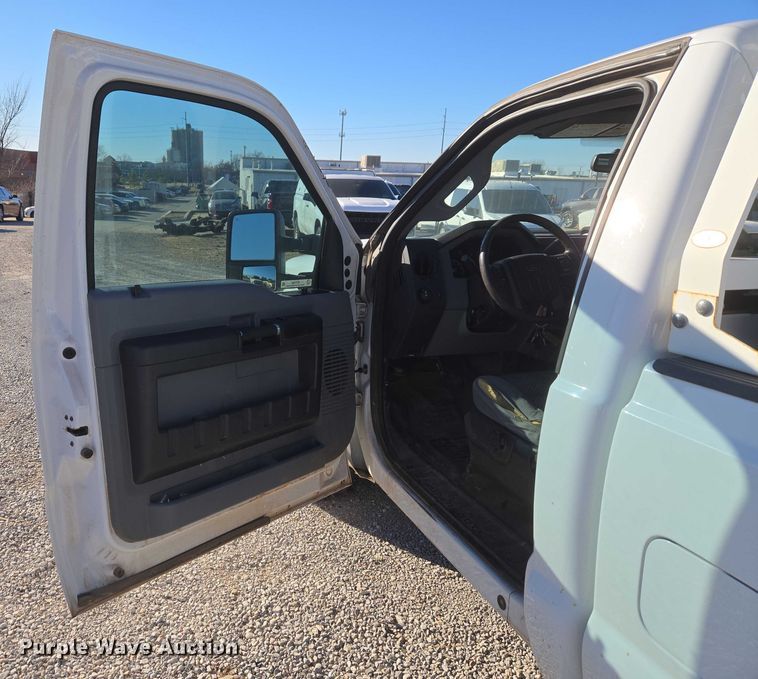 image for item ET1189 2016 Ford F250 Super Duty XL pickup truck