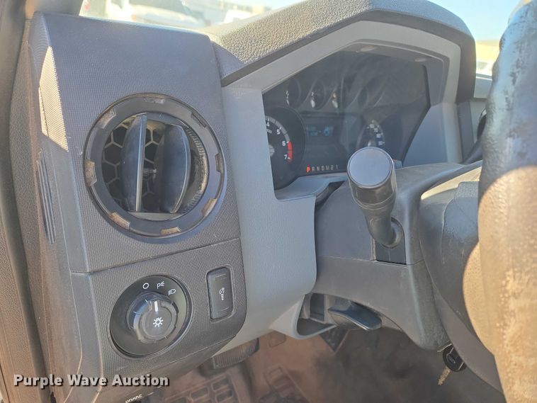 image for item ET1189 2016 Ford F250 Super Duty XL pickup truck