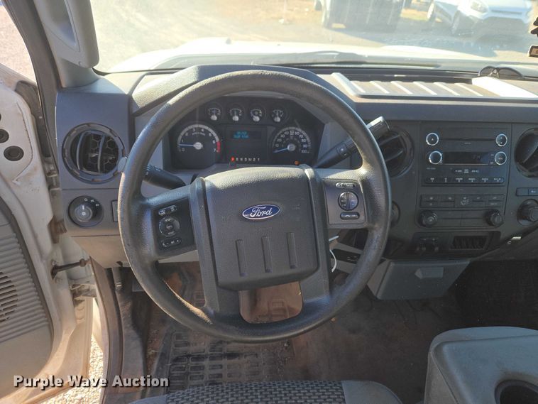 image for item ET1189 2016 Ford F250 Super Duty XL pickup truck