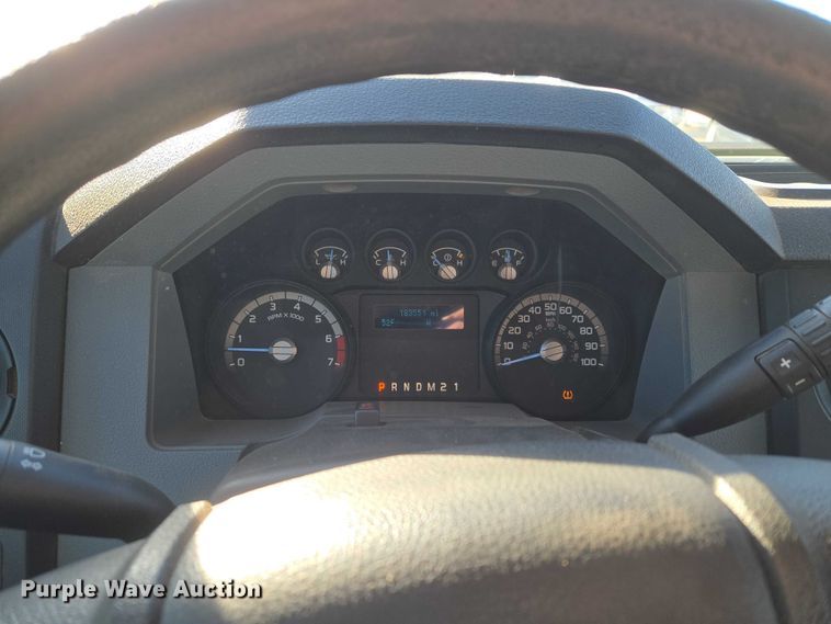 image for item ET1189 2016 Ford F250 Super Duty XL pickup truck