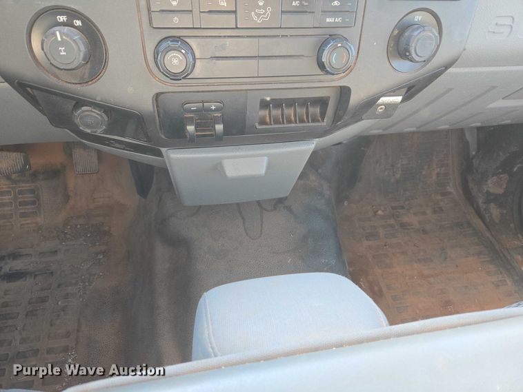 image for item ET1189 2016 Ford F250 Super Duty XL pickup truck