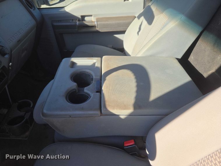 image for item ET1189 2016 Ford F250 Super Duty XL pickup truck