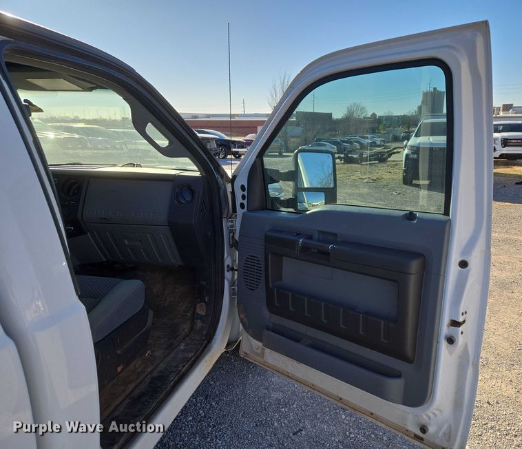 image for item ET1189 2016 Ford F250 Super Duty XL pickup truck