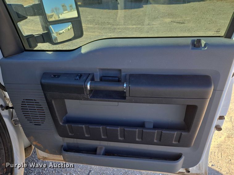 image for item ET1189 2016 Ford F250 Super Duty XL pickup truck