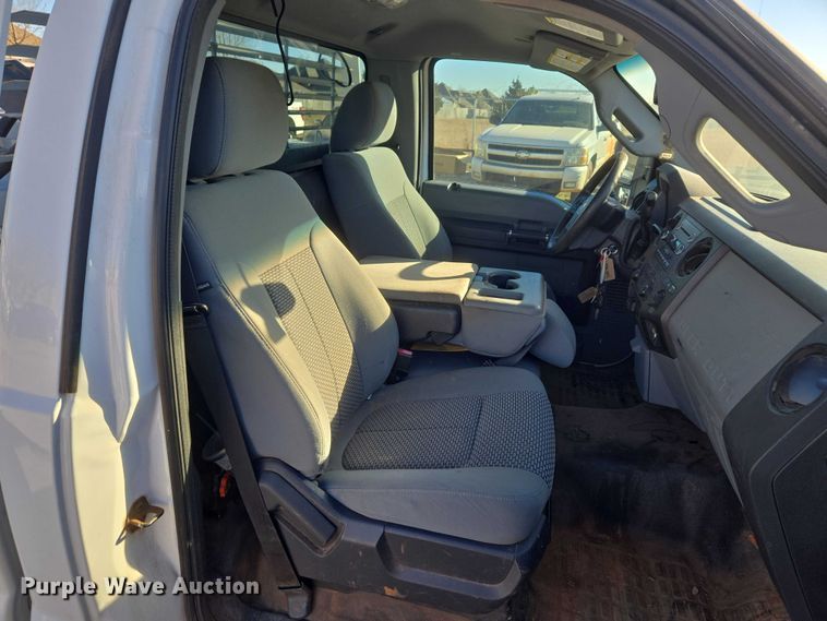 image for item ET1189 2016 Ford F250 Super Duty XL pickup truck