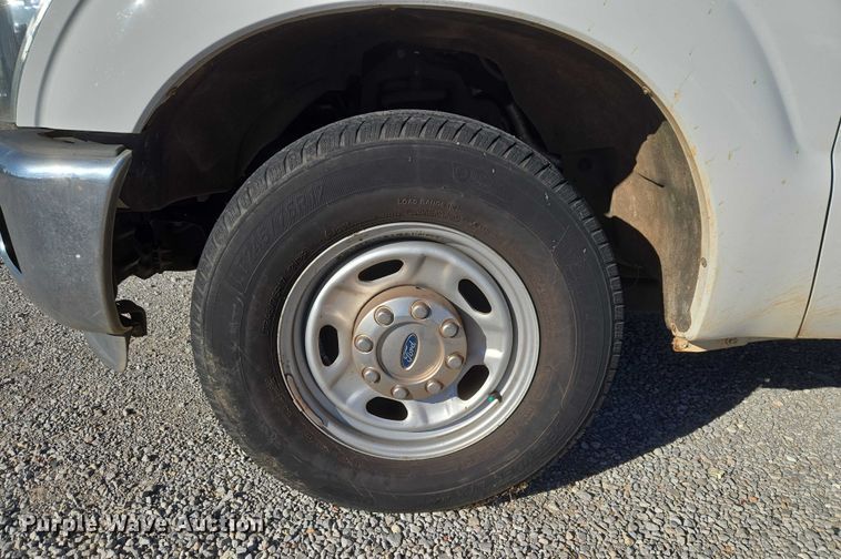 image for item ET1189 2016 Ford F250 Super Duty XL pickup truck