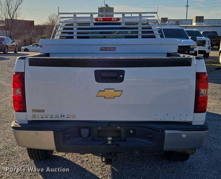 image for item ET1190 2011 Chevrolet Silverado 1500 Ext. Cab pickup truck