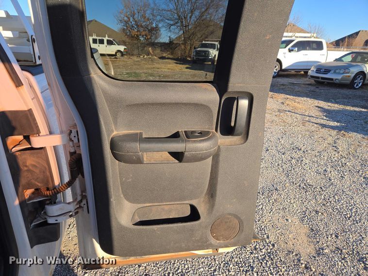 image for item ET1190 2011 Chevrolet Silverado 1500 Ext. Cab pickup truck