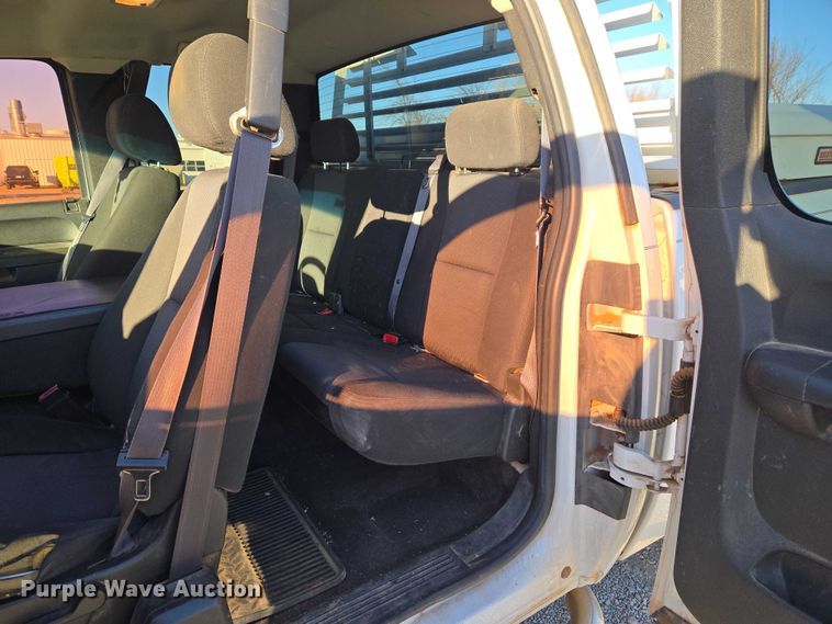 image for item ET1190 2011 Chevrolet Silverado 1500 Ext. Cab pickup truck