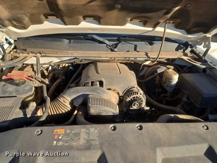 image for item ET1190 2011 Chevrolet Silverado 1500 Ext. Cab pickup truck