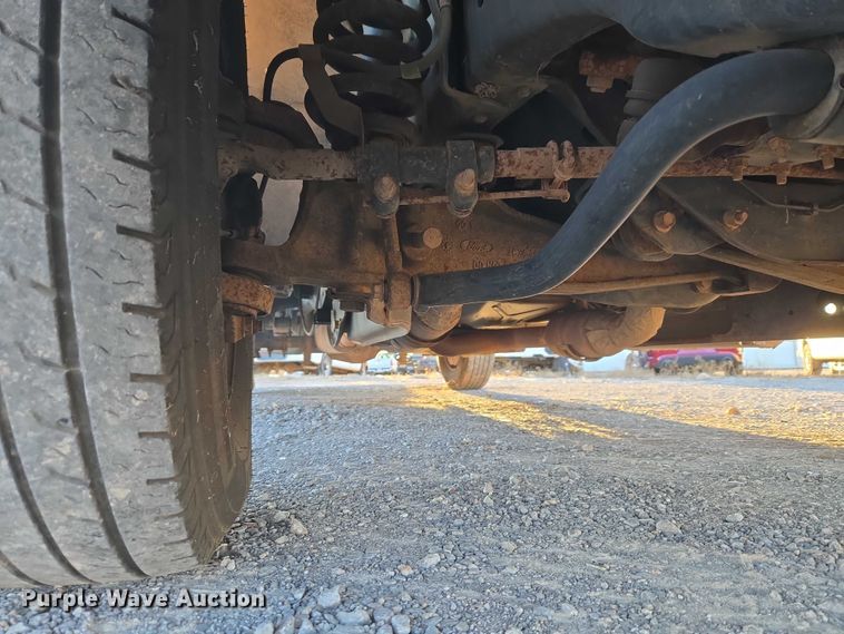 image for item ET1191 2016 Ford F250 Super Duty XL pickup truck