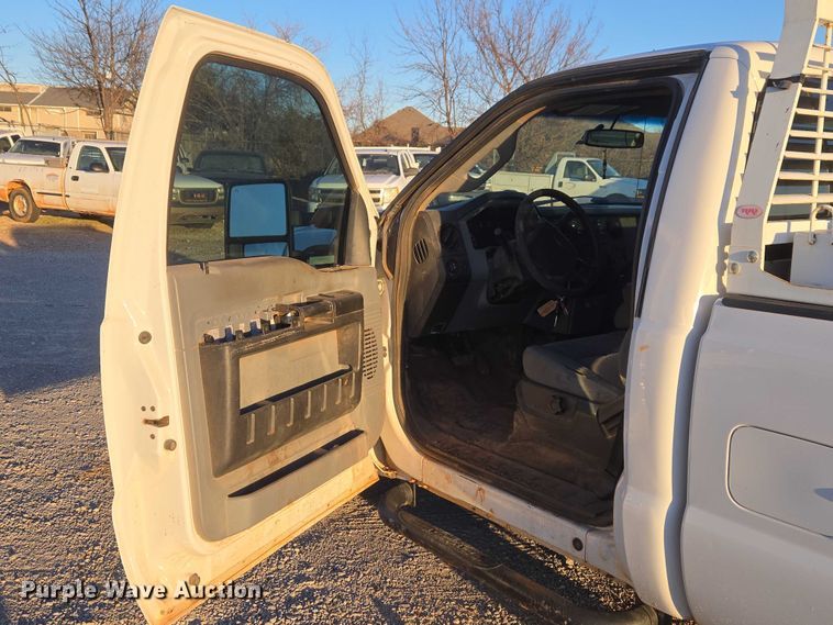 image for item ET1191 2016 Ford F250 Super Duty XL pickup truck