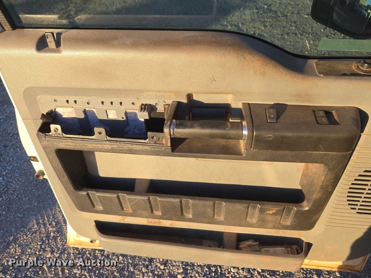 image for item ET1191 2016 Ford F250 Super Duty XL pickup truck