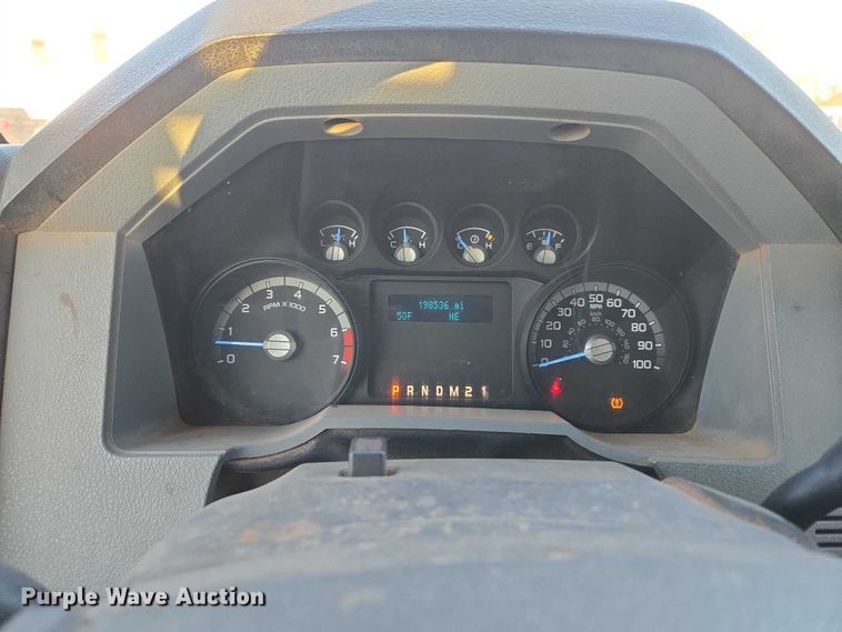 image for item ET1191 2016 Ford F250 Super Duty XL pickup truck