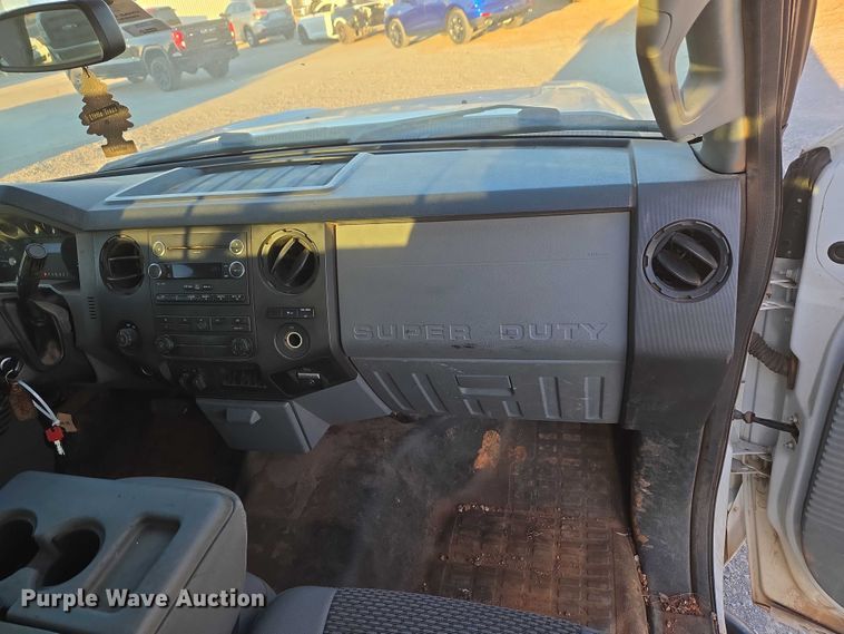 image for item ET1191 2016 Ford F250 Super Duty XL pickup truck