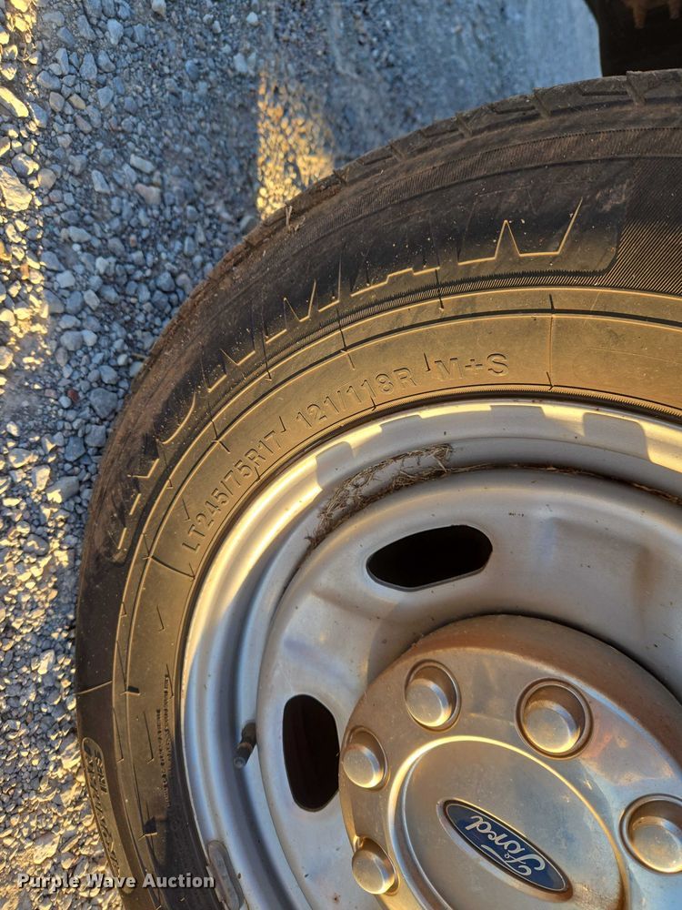 image for item ET1191 2016 Ford F250 Super Duty XL pickup truck