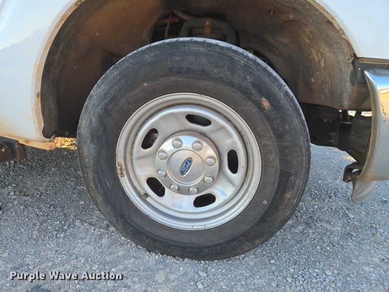 image for item ET1191 2016 Ford F250 Super Duty XL pickup truck