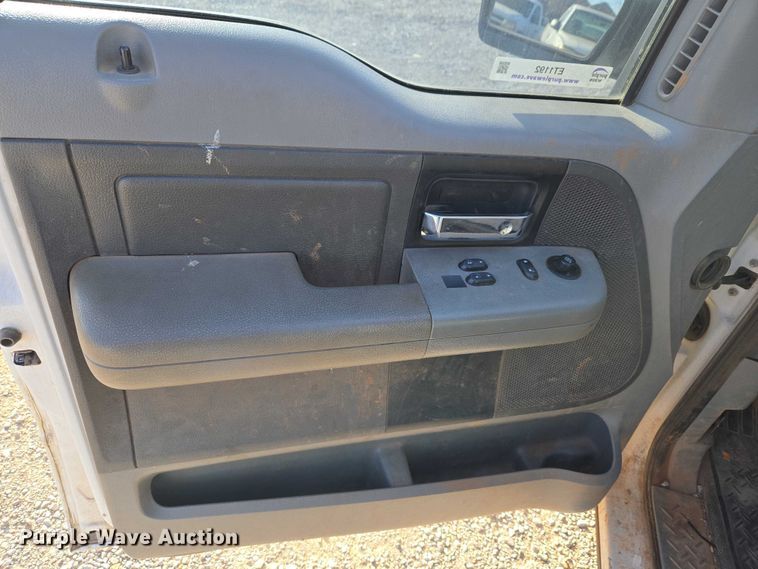 image for item ET1192 2008 Ford F150 XL pickup truck