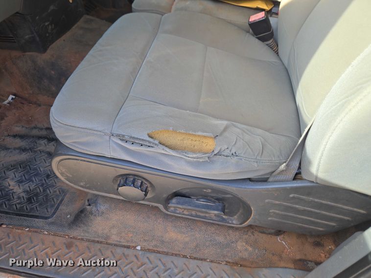 image for item ET1192 2008 Ford F150 XL pickup truck