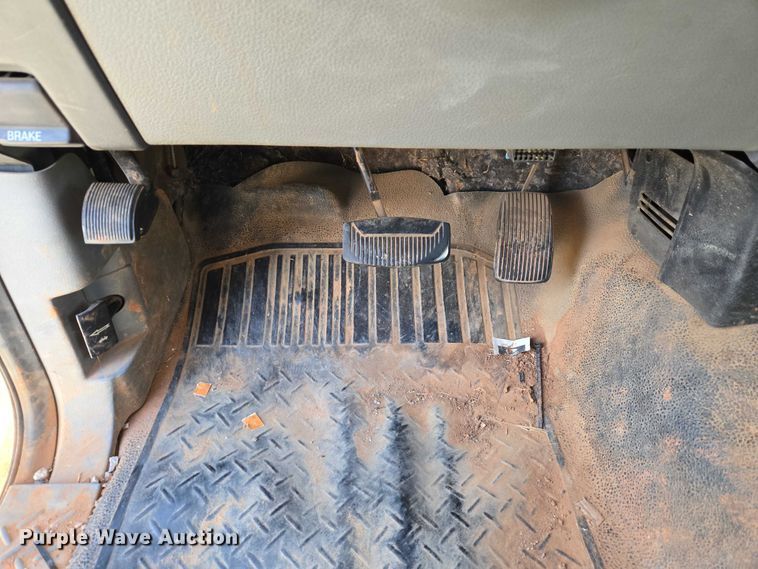 image for item ET1192 2008 Ford F150 XL pickup truck