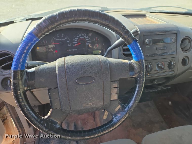 image for item ET1192 2008 Ford F150 XL pickup truck