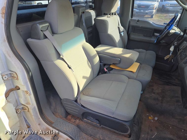 image for item ET1192 2008 Ford F150 XL pickup truck