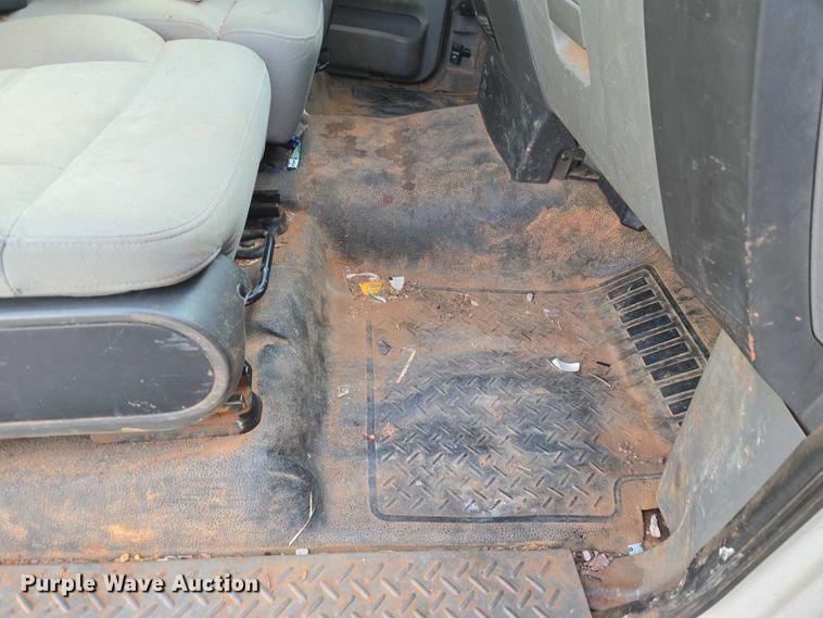 image for item ET1192 2008 Ford F150 XL pickup truck