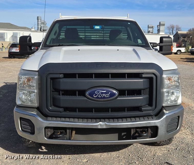 image for item ET1194 2016 Ford F250 Super Duty XL pickup truck