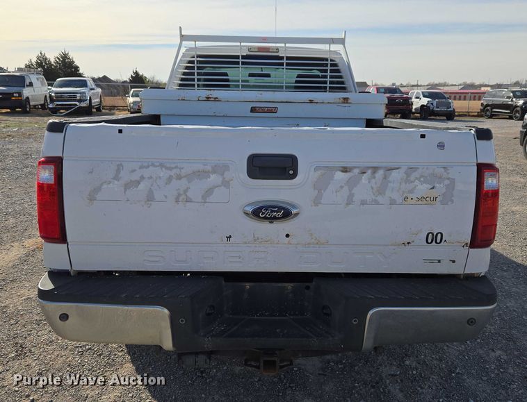 image for item ET1194 2016 Ford F250 Super Duty XL pickup truck