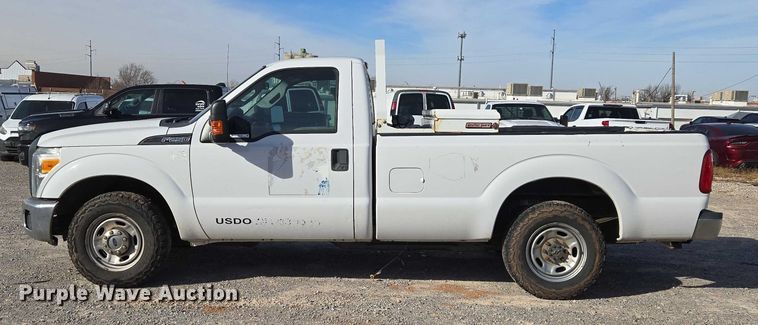 image for item ET1194 2016 Ford F250 Super Duty XL pickup truck