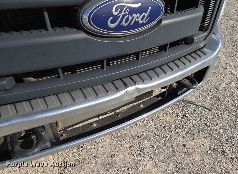 image for item ET1194 2016 Ford F250 Super Duty XL pickup truck