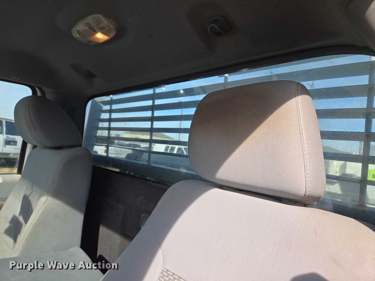 image for item ET1194 2016 Ford F250 Super Duty XL pickup truck