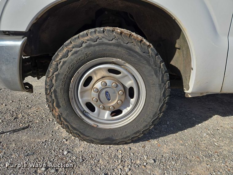 image for item ET1194 2016 Ford F250 Super Duty XL pickup truck