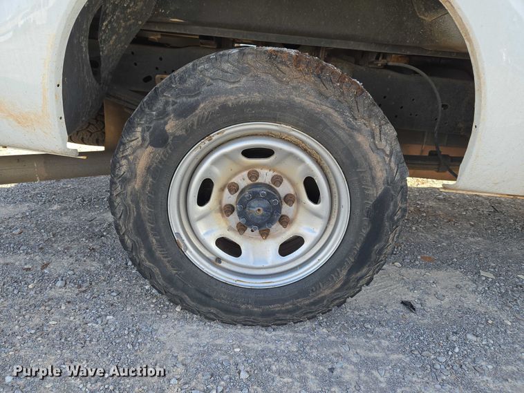 image for item ET1194 2016 Ford F250 Super Duty XL pickup truck