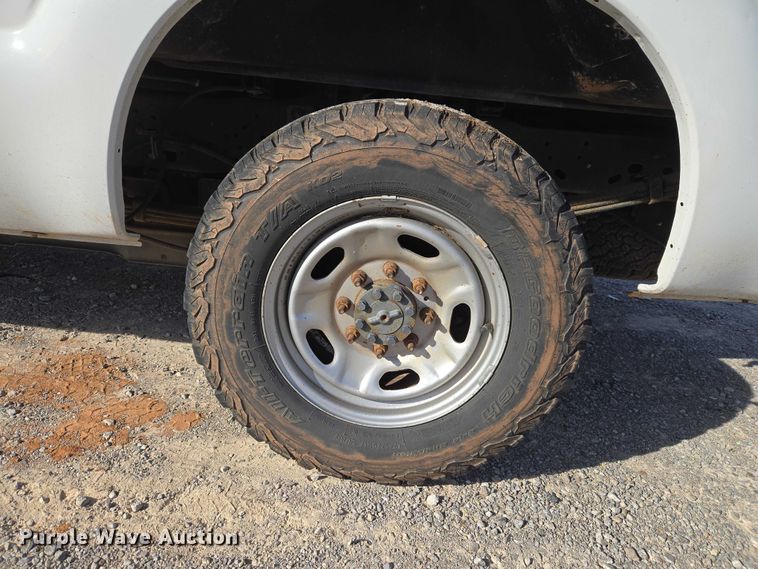 image for item ET1194 2016 Ford F250 Super Duty XL pickup truck