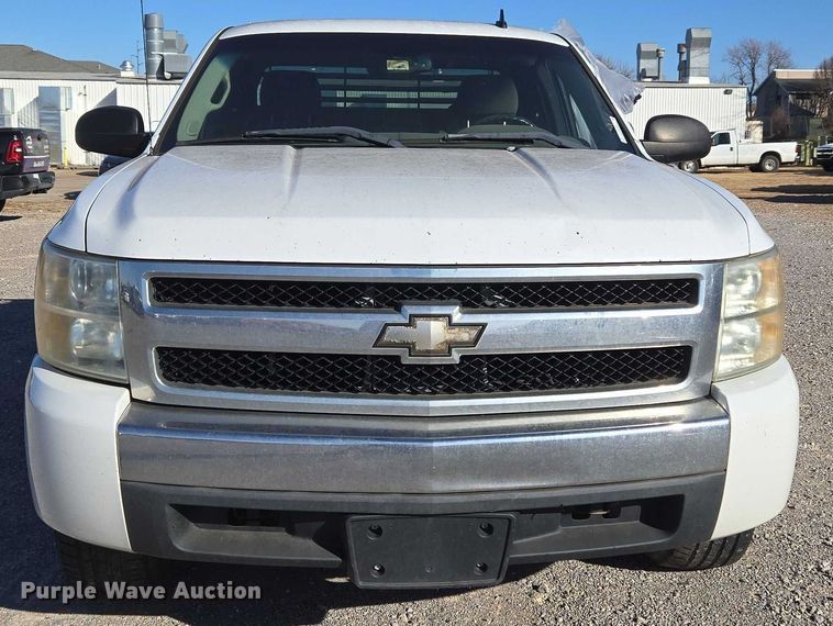 image for item ET1195 2008 Chevrolet Silverado 1500 Ext. Cab pickup truck