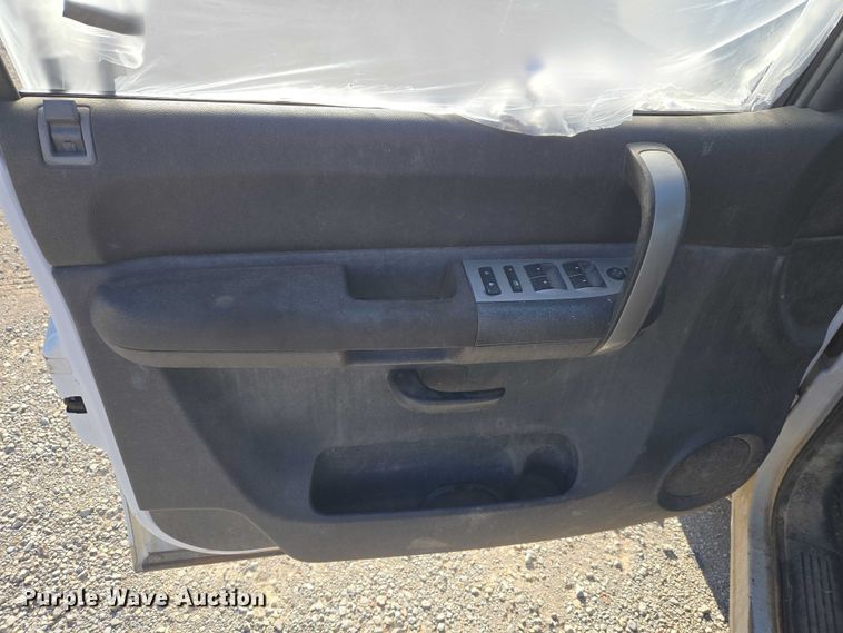 image for item ET1195 2008 Chevrolet Silverado 1500 Ext. Cab pickup truck