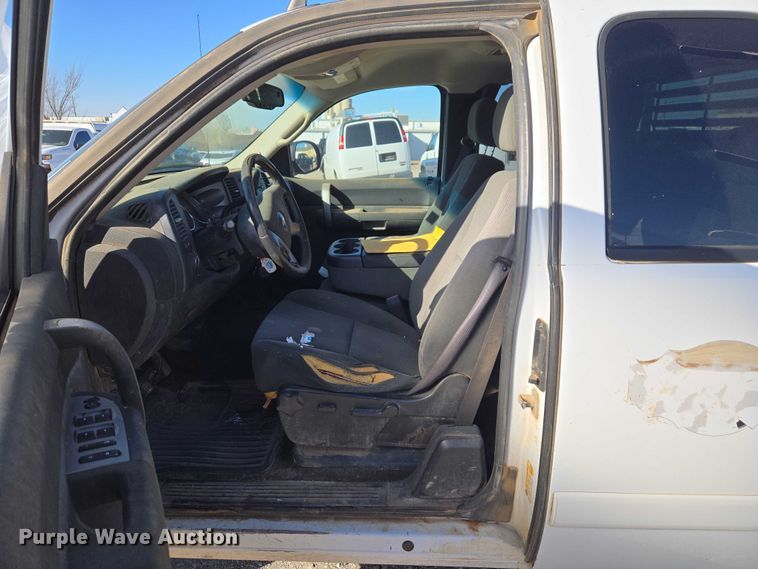 image for item ET1195 2008 Chevrolet Silverado 1500 Ext. Cab pickup truck