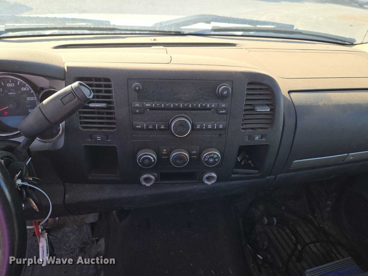 image for item ET1195 2008 Chevrolet Silverado 1500 Ext. Cab pickup truck